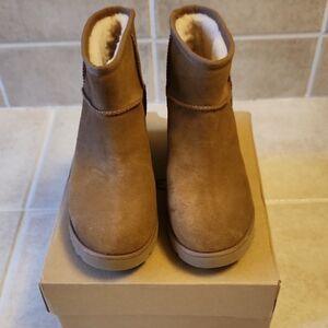 Brown Shearling-Lined Ankle Boots